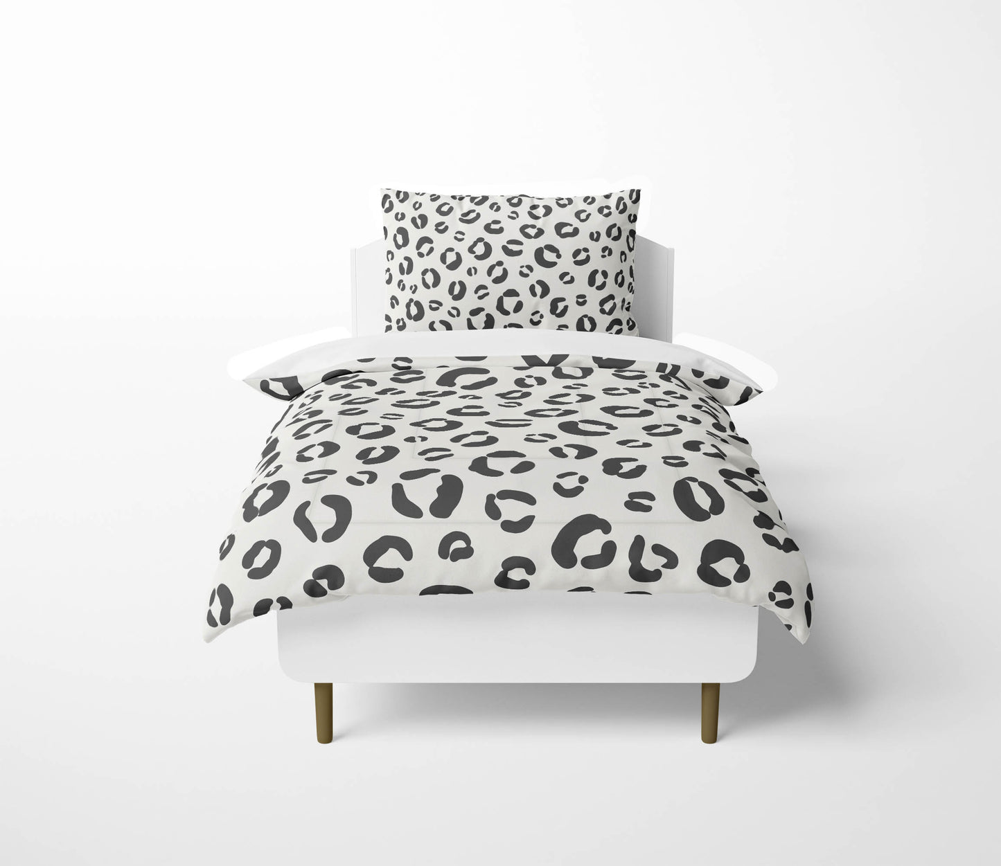 Leopard Play Comforter Set