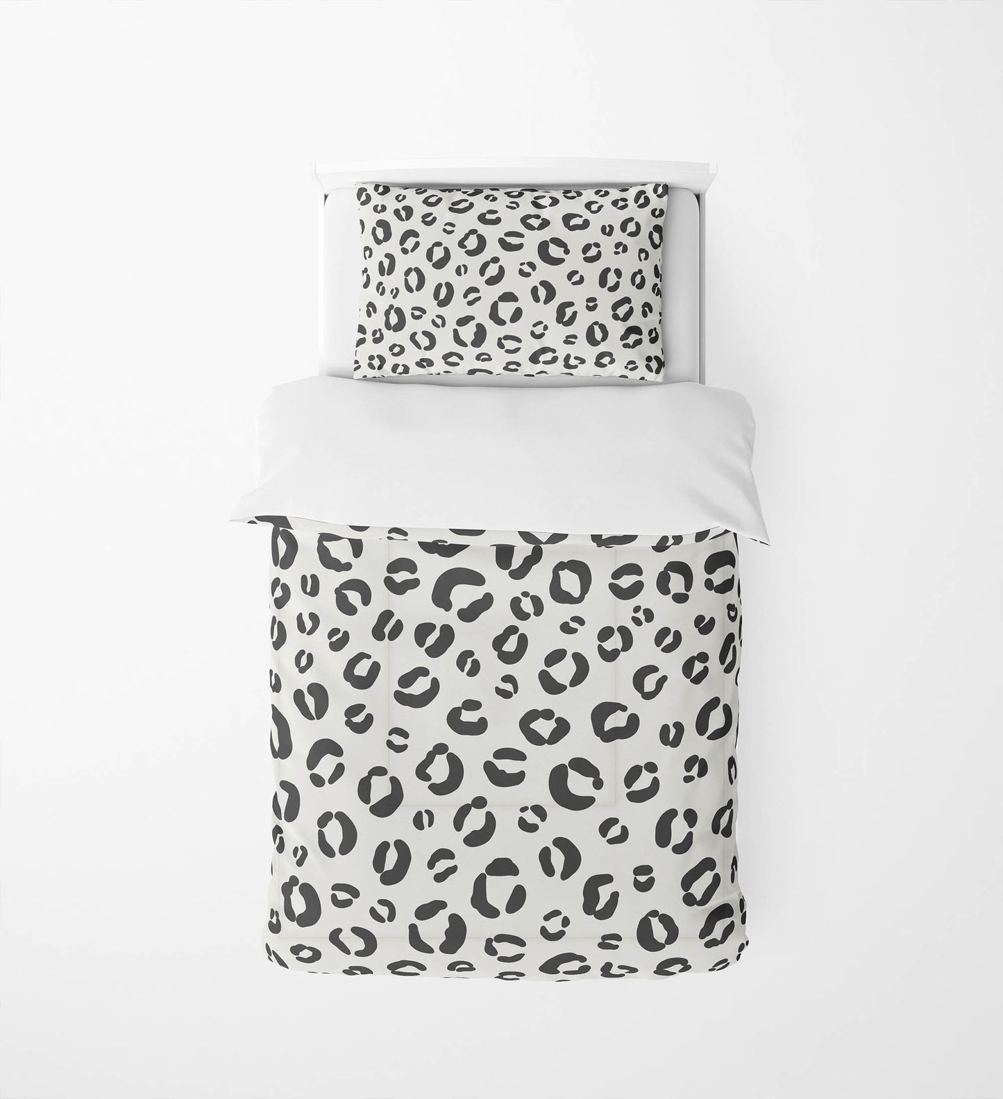 Leopard Play Comforter Set