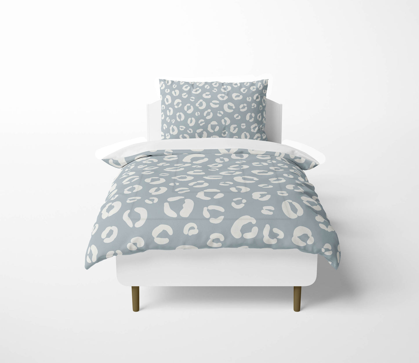 Leopard Play Comforter Set