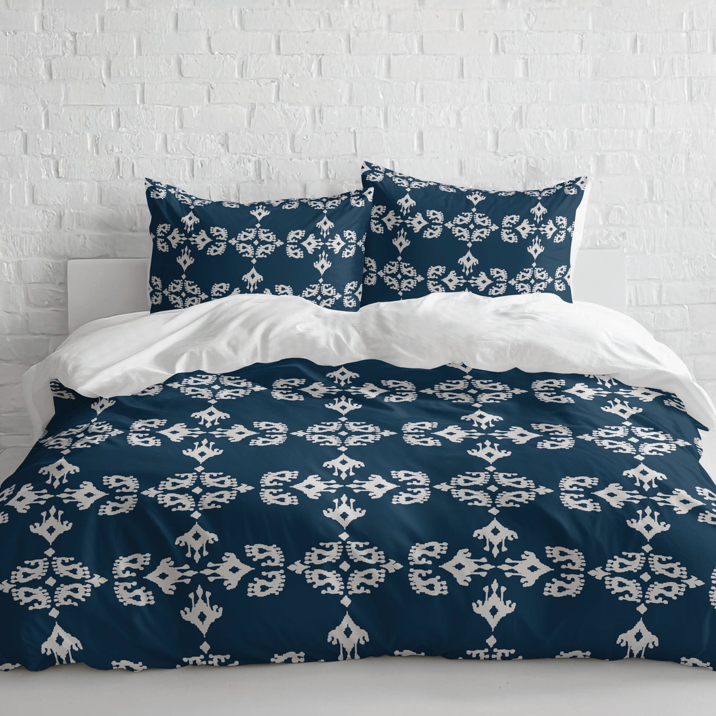 Cassia Comforter Set