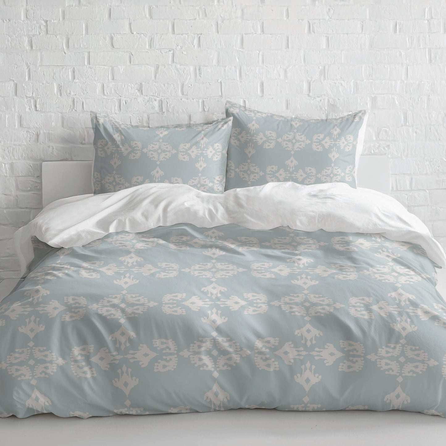 Cassia Comforter Set