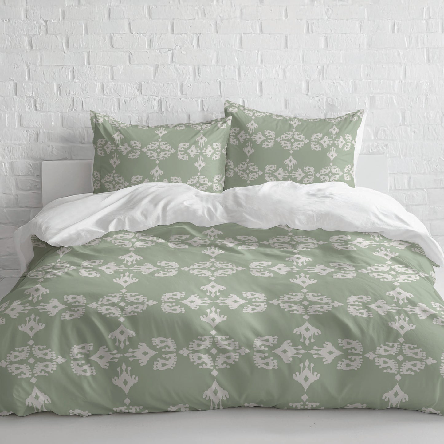 Cassia Comforter Set