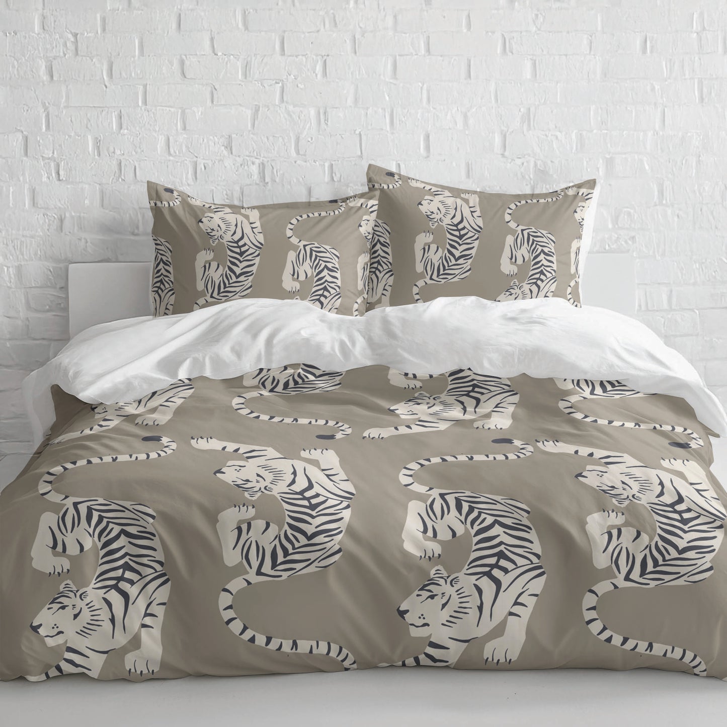 Hey Tiger Comforter Set