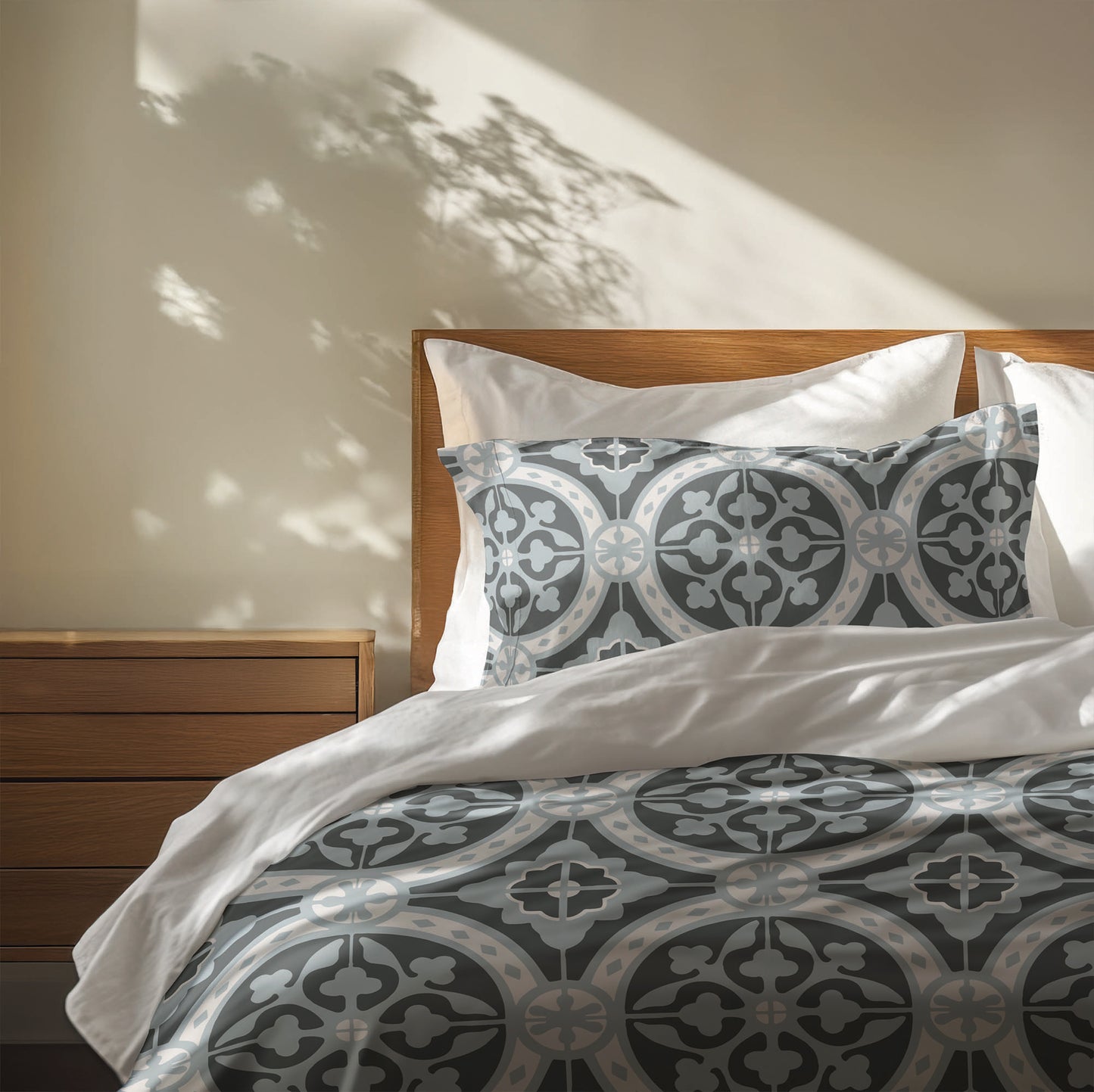 Aleah Comforter Set