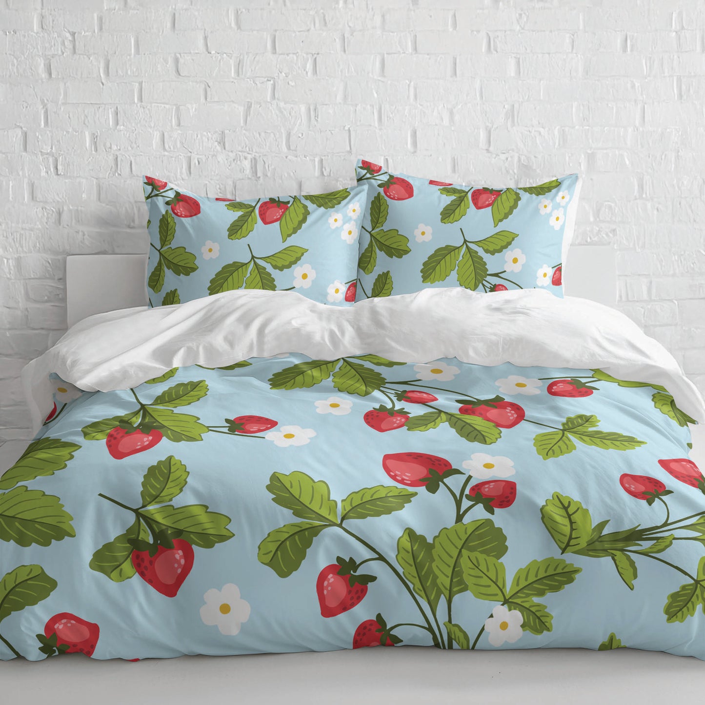 Strawberries Comforter Set