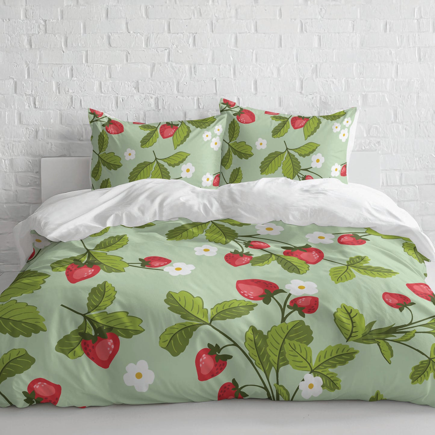 Strawberries Comforter Set