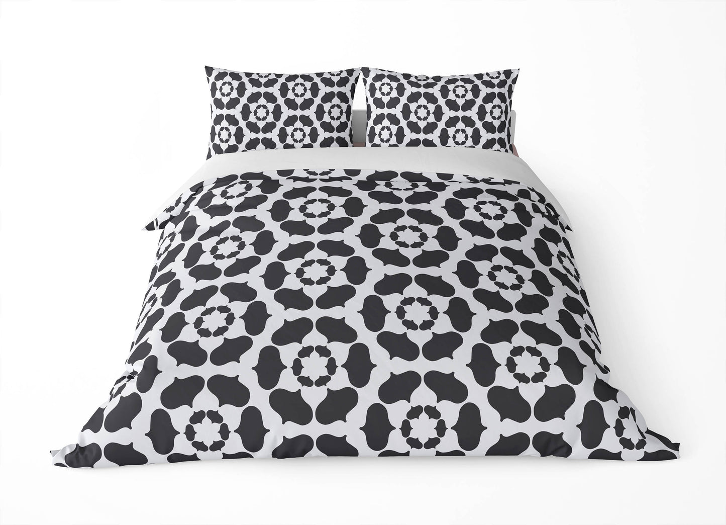 Cleo Comforter Set