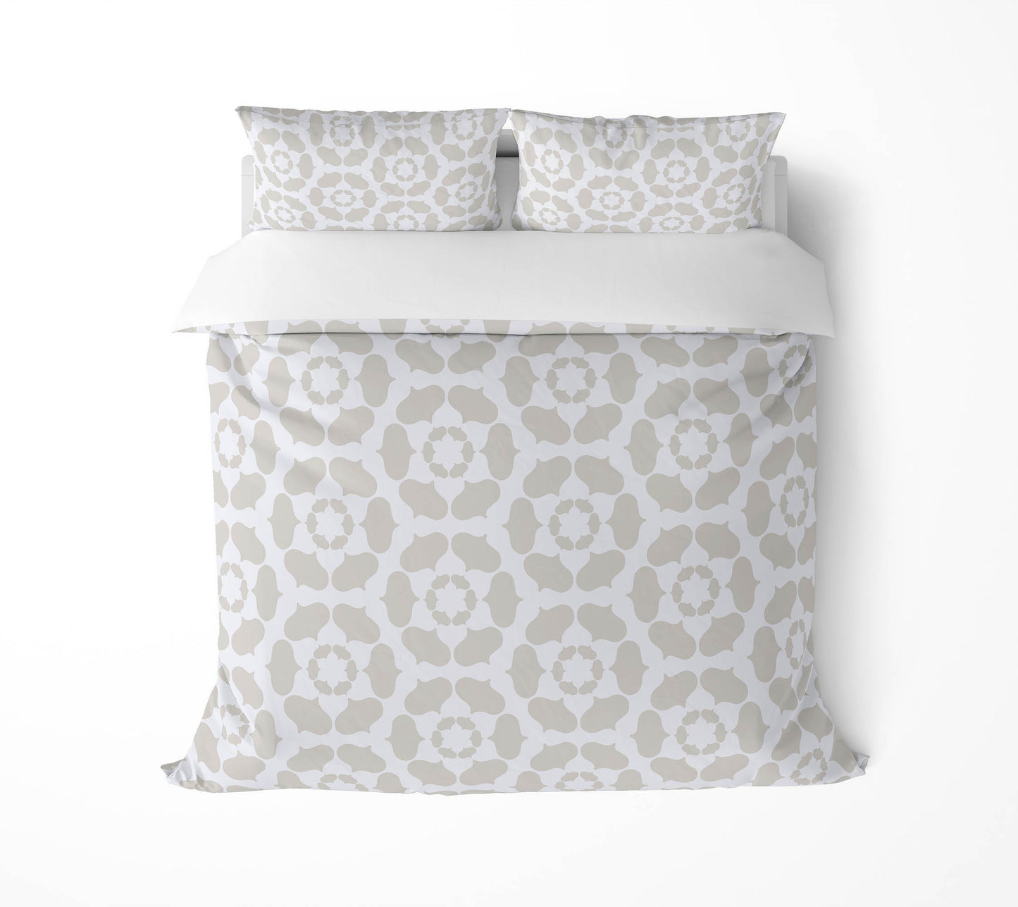 Cleo Comforter Set