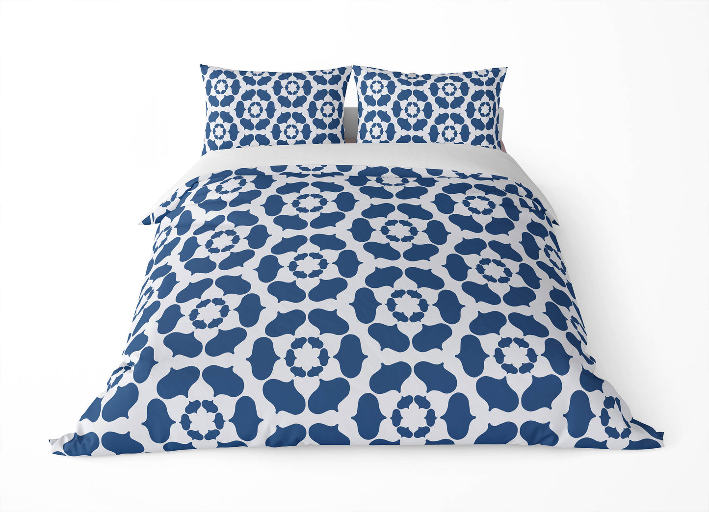 Cleo Comforter Set