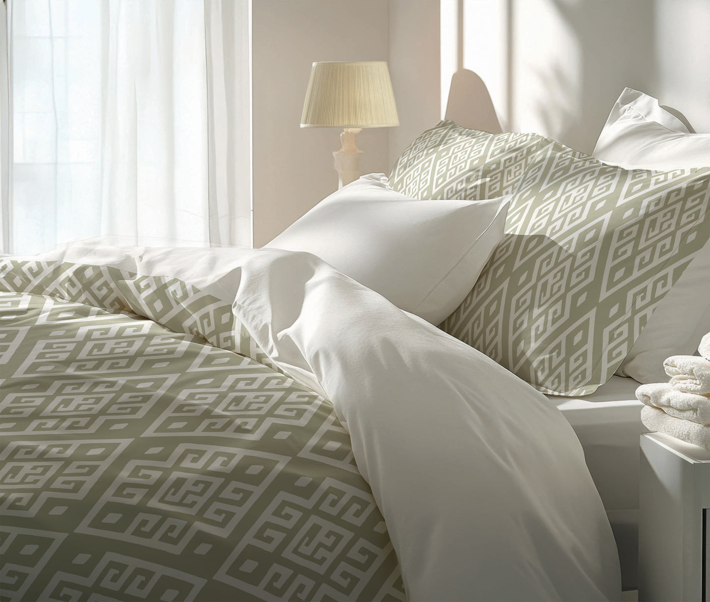 Athana Comforter Set
