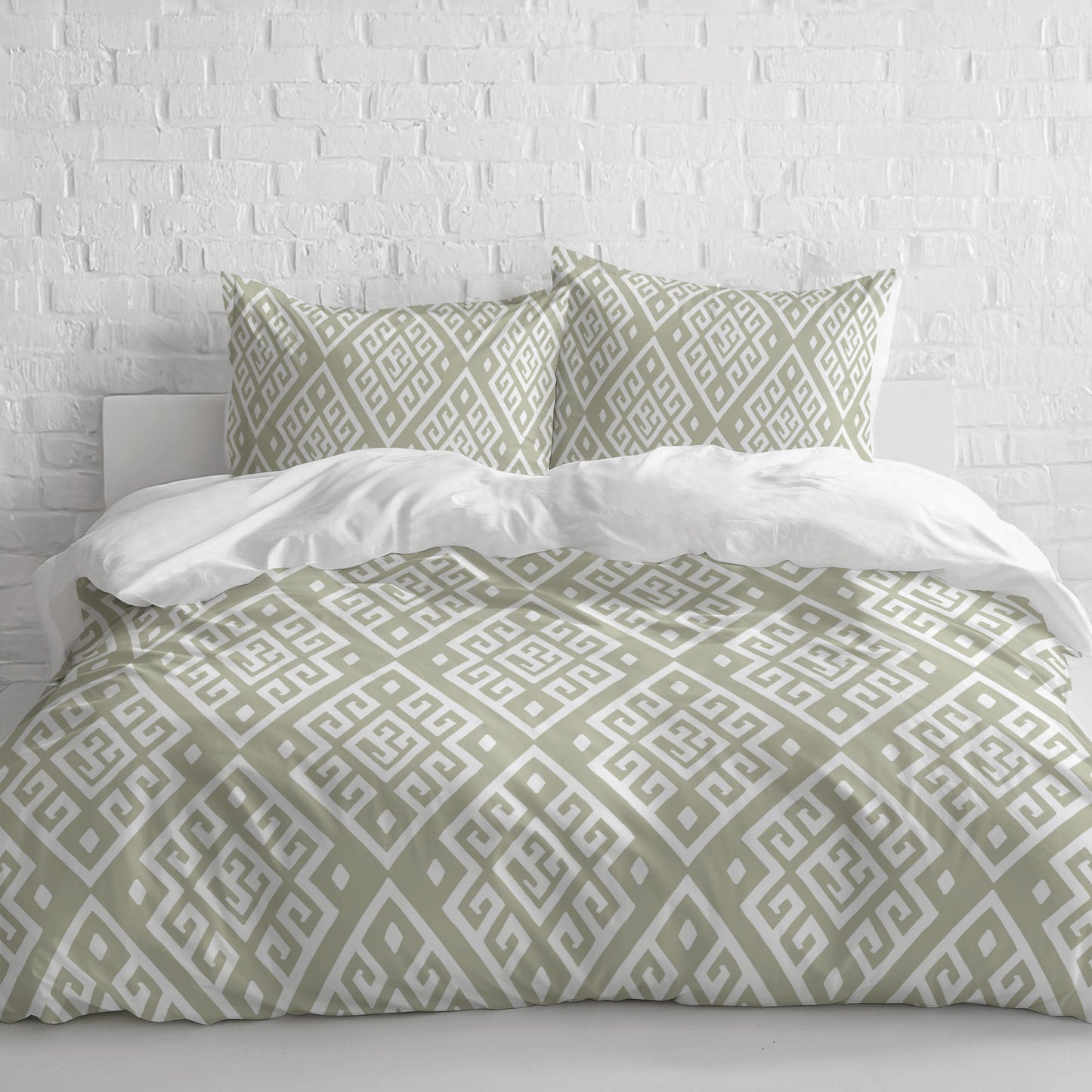 Athana Comforter Set