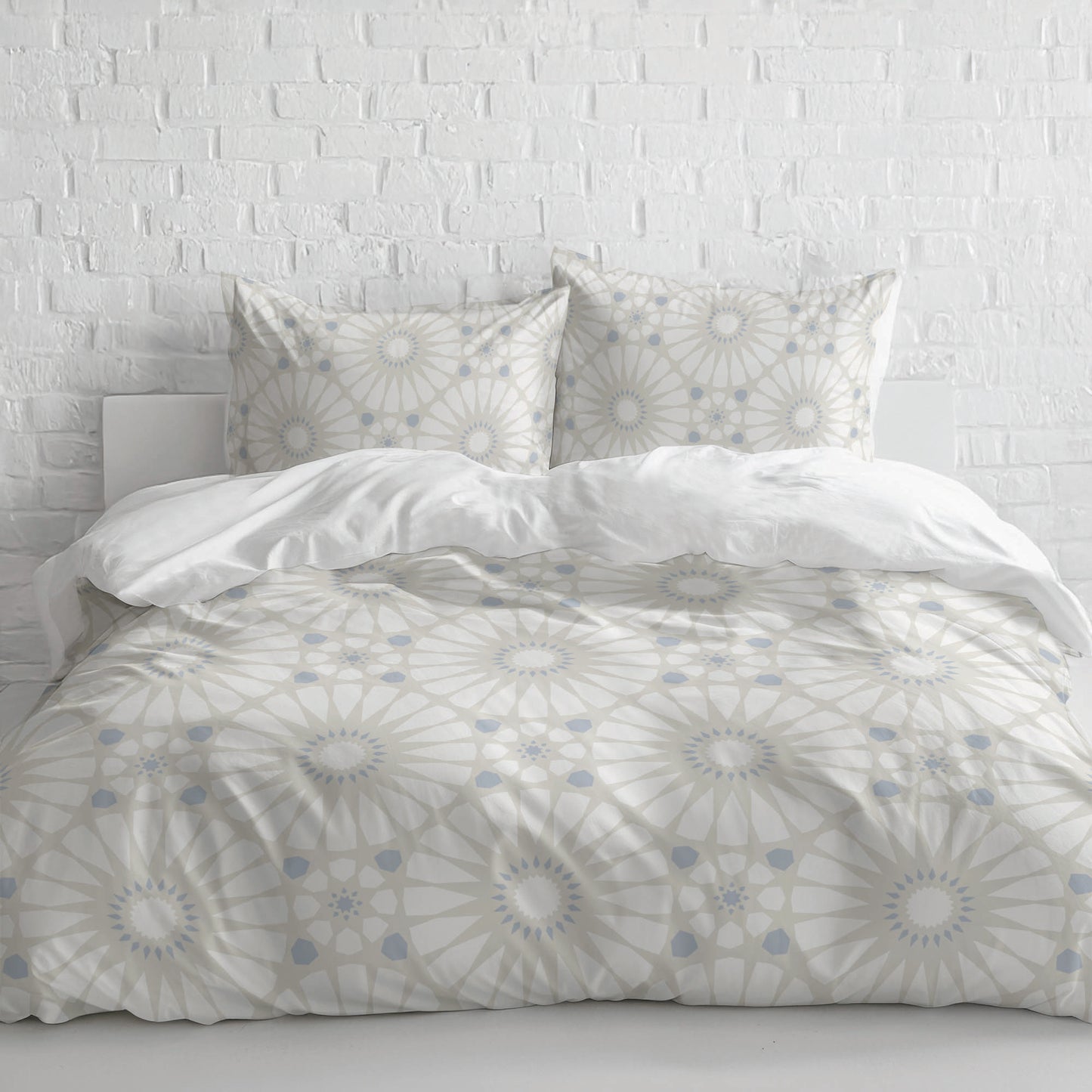 Sylvia Comforter Set
