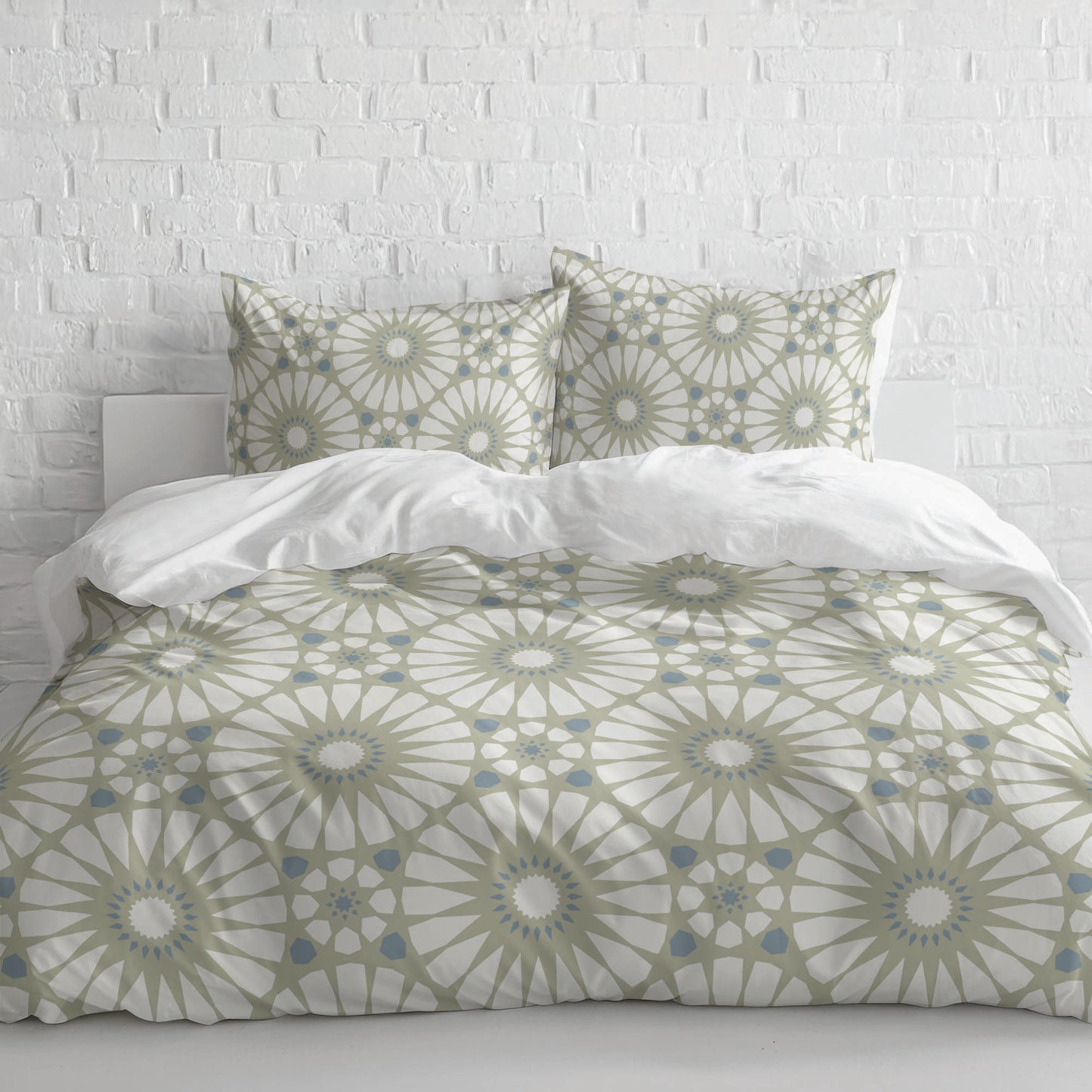 Sylvia Comforter Set