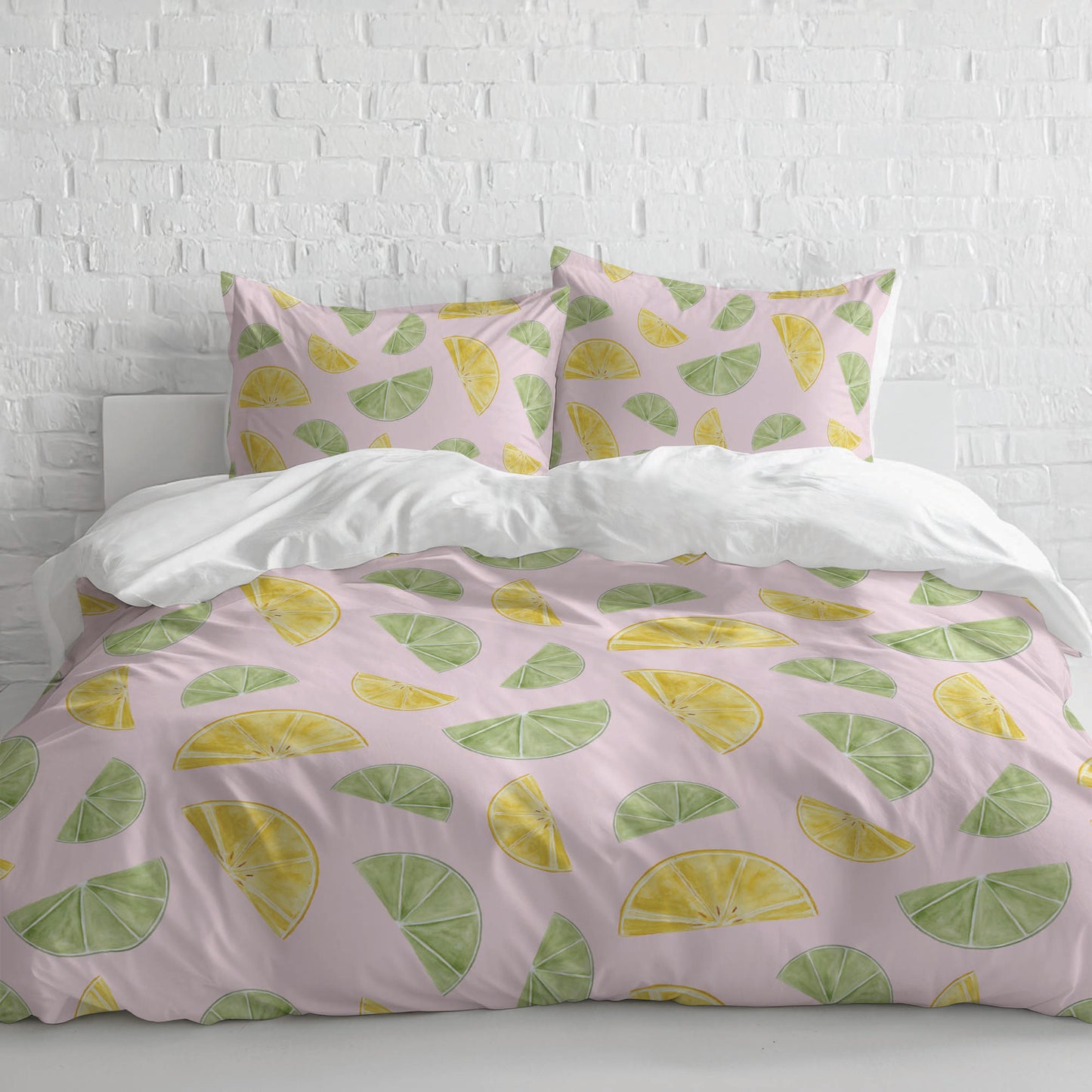 Summers & Lemons Comforter Set