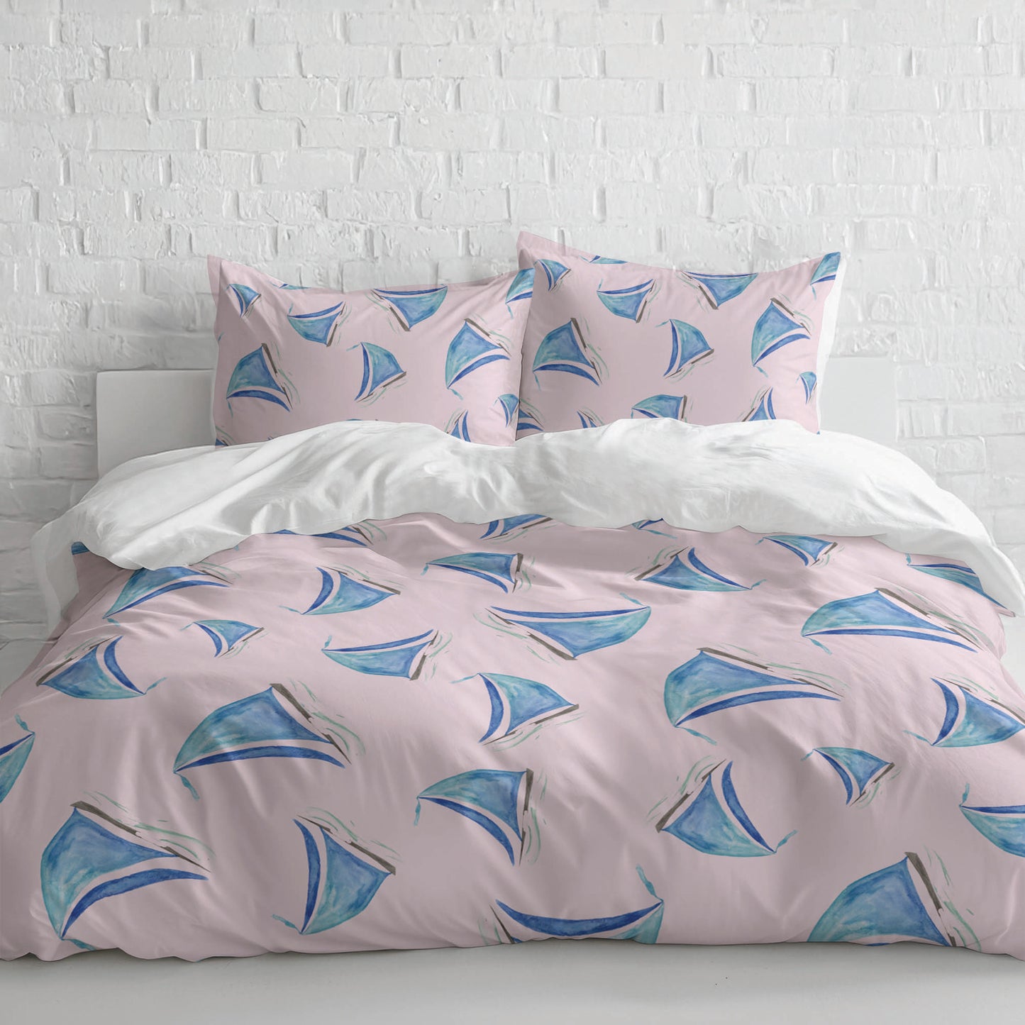 Summer Sailboats Comforter Set