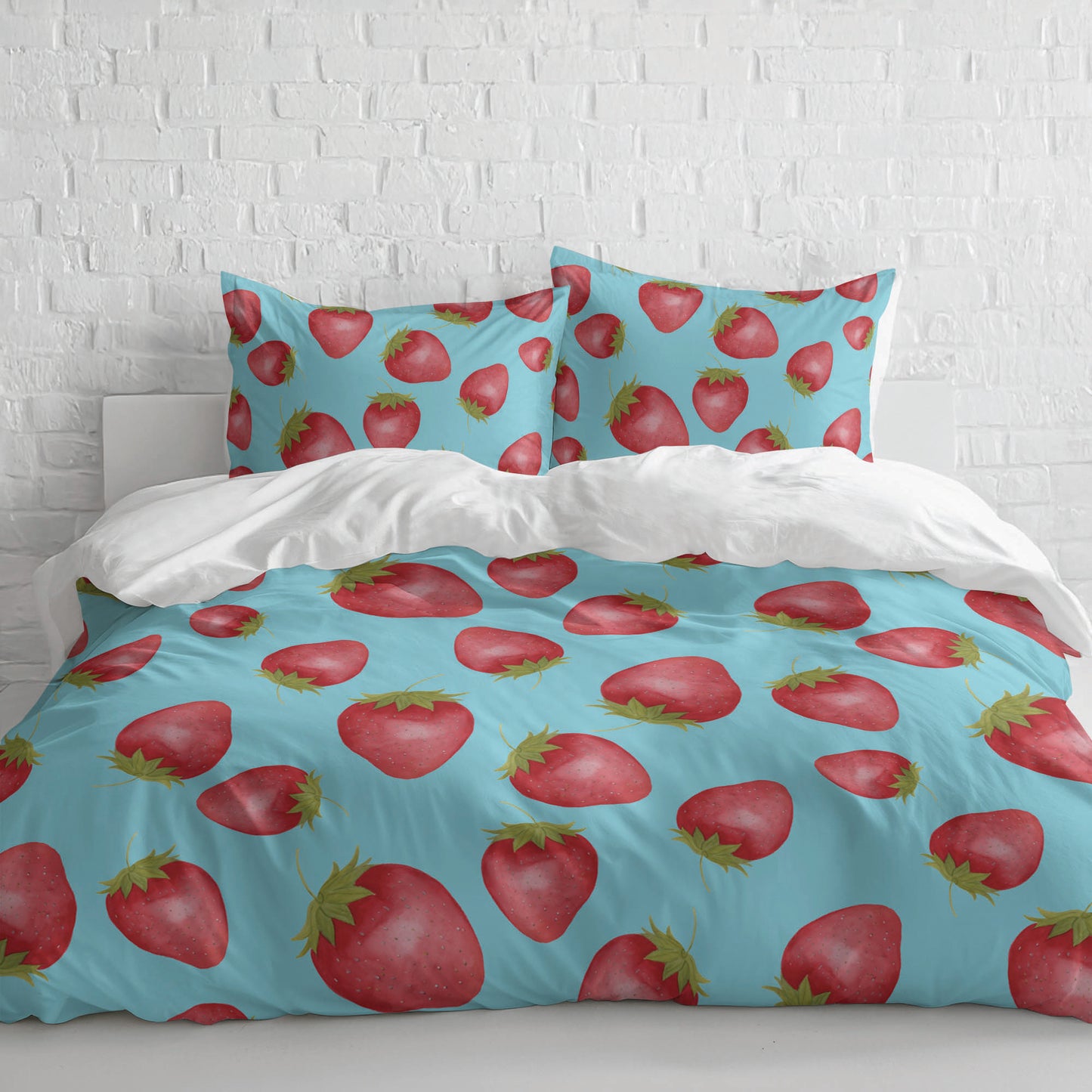 Summer Strawberries Comforter Set