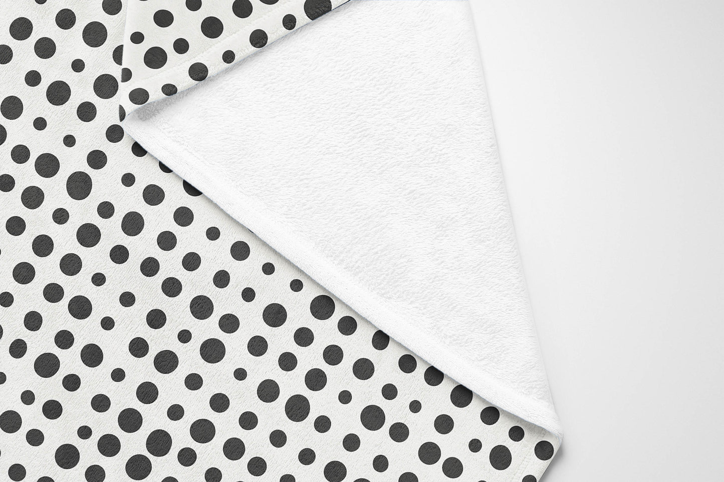Assorted Dots Velveteen Fleece Blanket