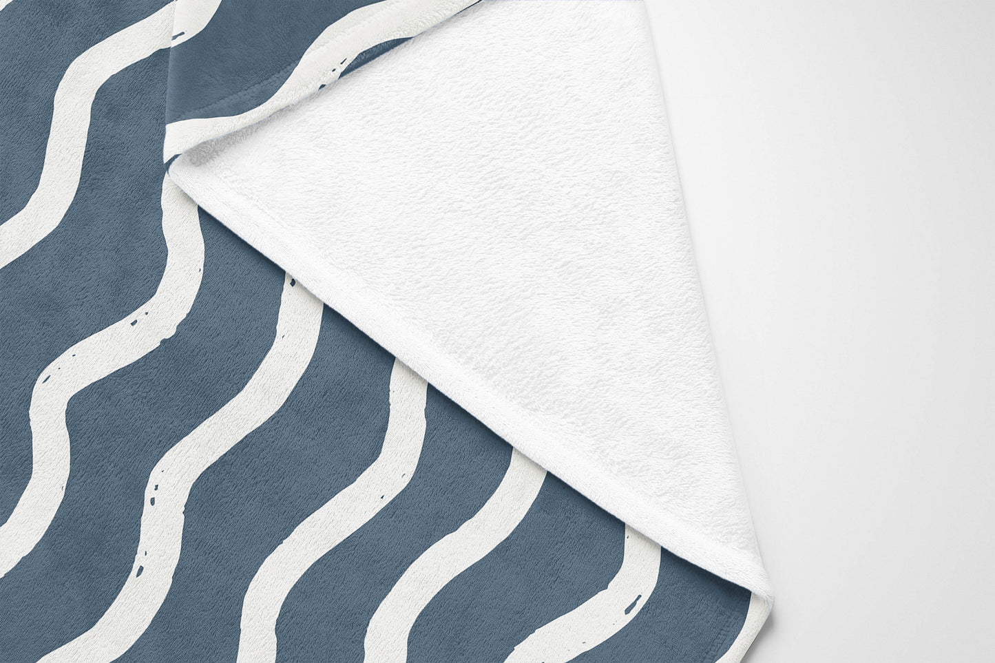 Wiggle Row Velveteen Fleece Blanket