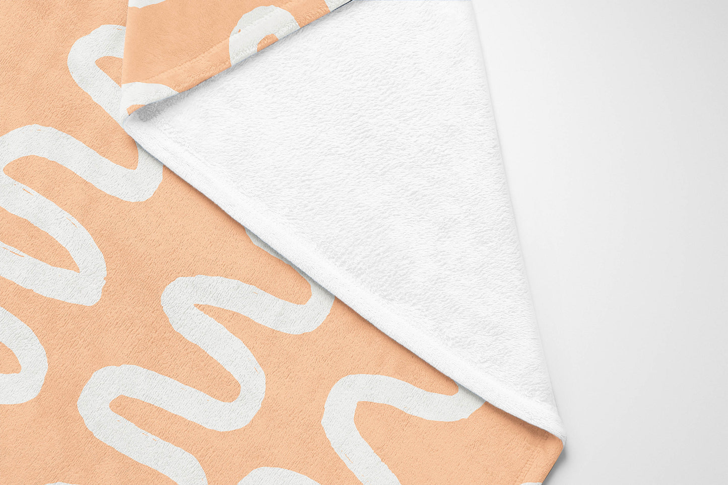 Wiggle Stripe Velveteen Fleece Blanket
