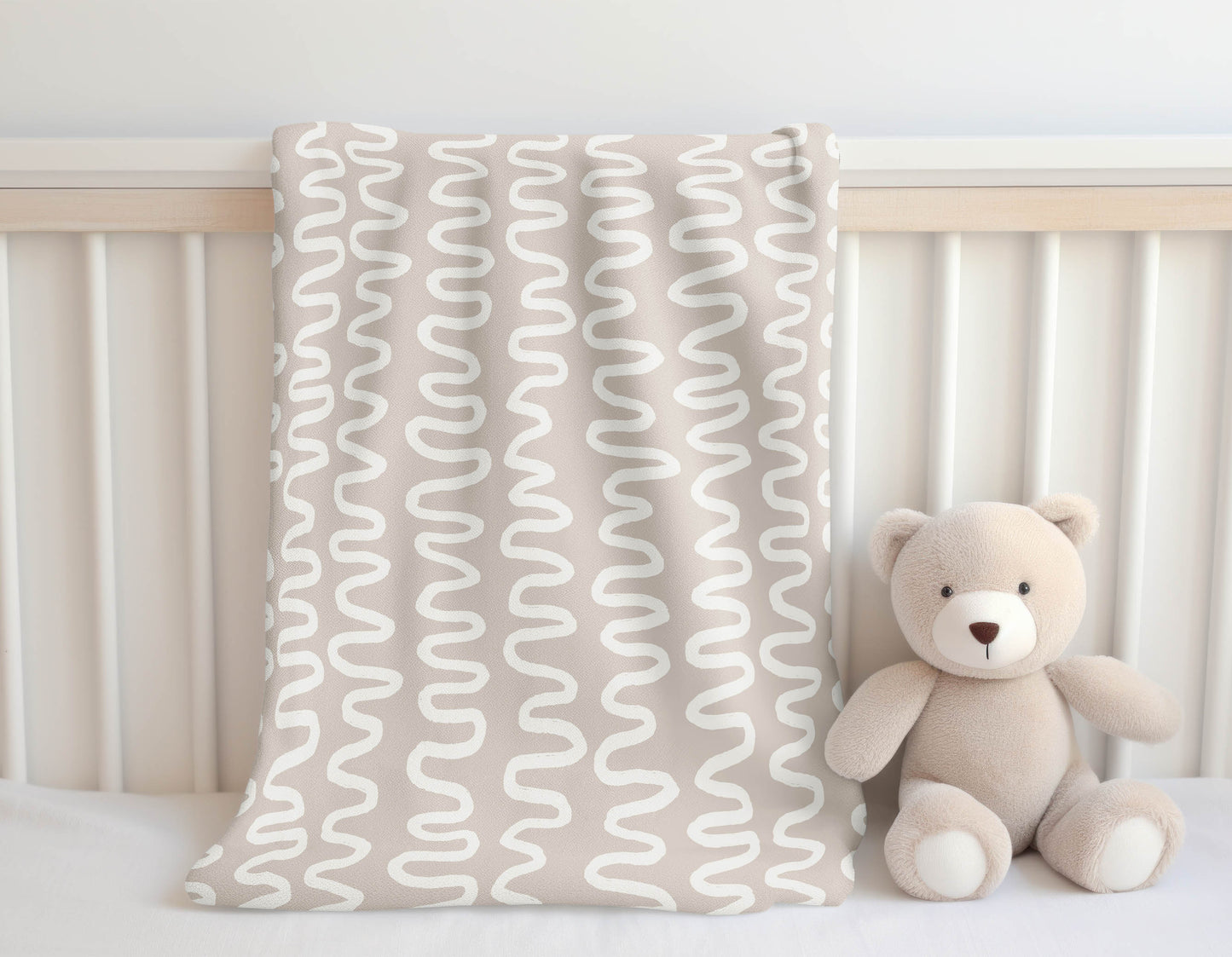 Wiggle Stripe Velveteen Fleece Blanket