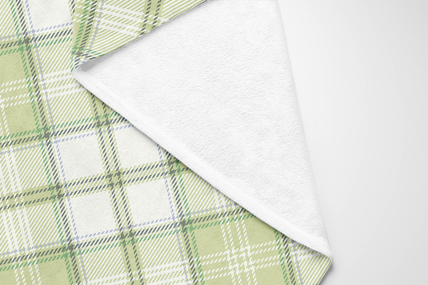 Diamond Plaid Velveteen Fleece Blanket