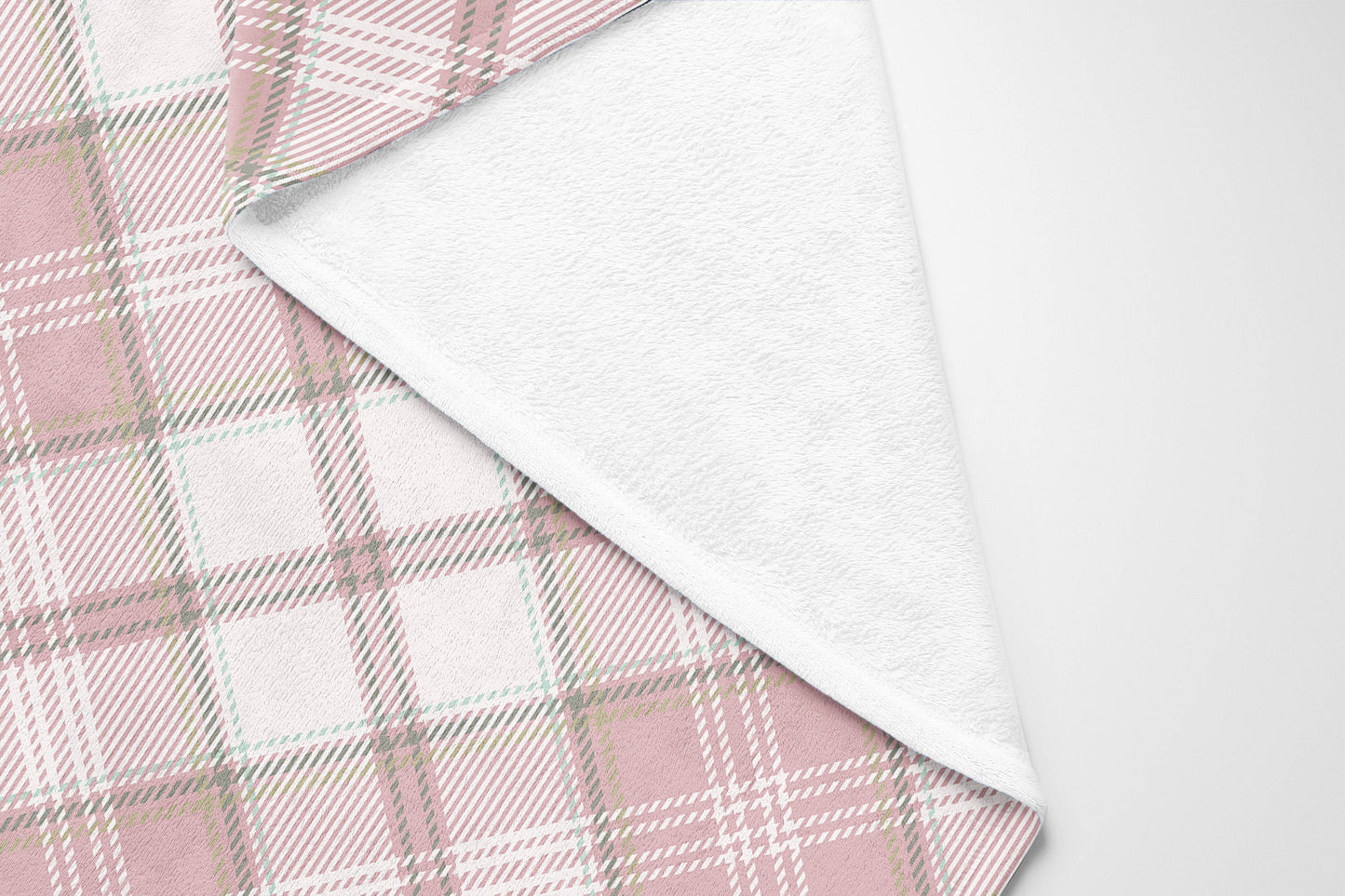 Diamond Plaid Velveteen Fleece Blanket