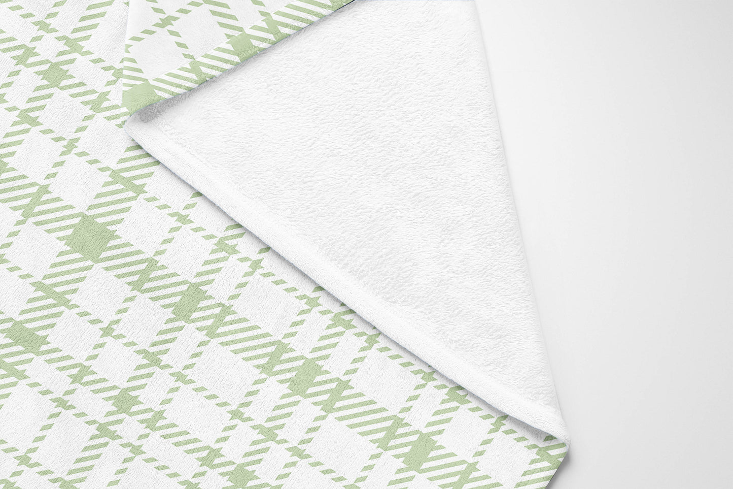 Liz Plaid Velveteen Fleece Blanket