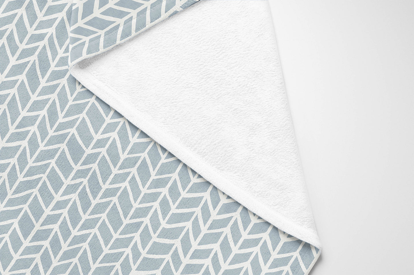 Chevron Feather Velveteen Fleece Blanket