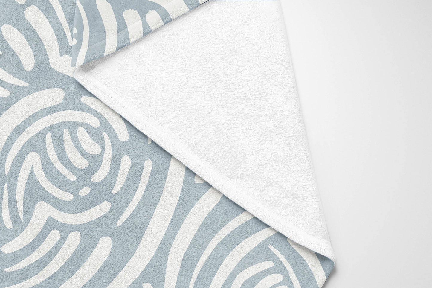 Cozy Swirl Velveteen Fleece Blanket