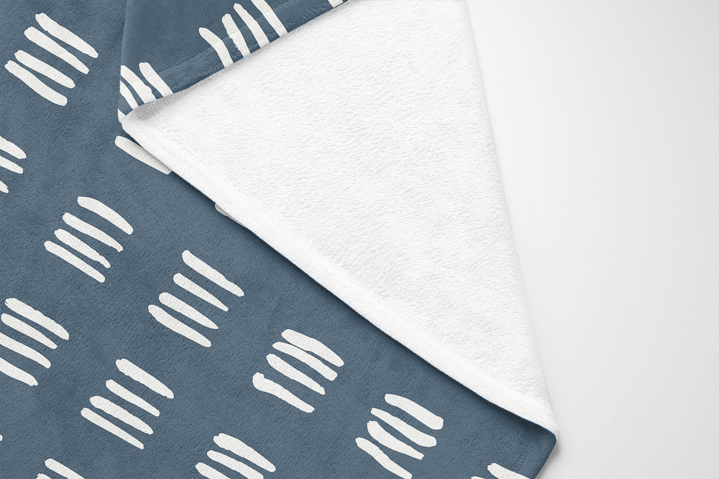 Dash Velveteen Fleece Blanket