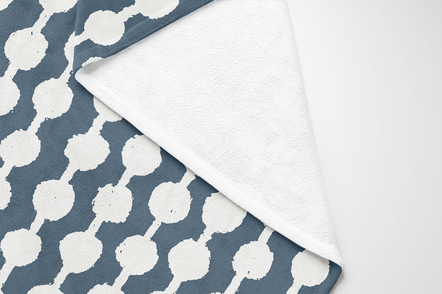 Dot Tied Velveteen Fleece Blanket