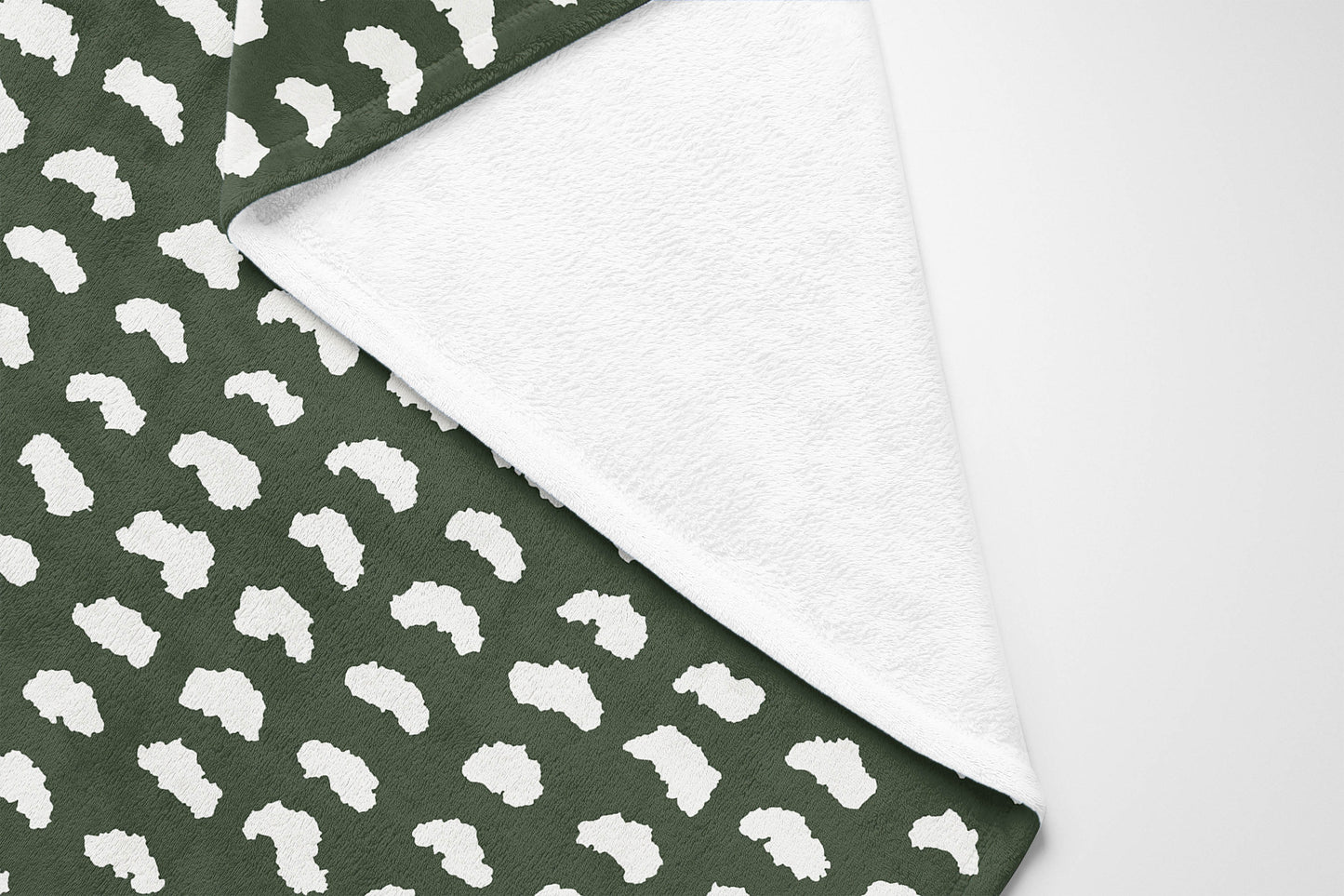 Gio Velveteen Fleece Blanket
