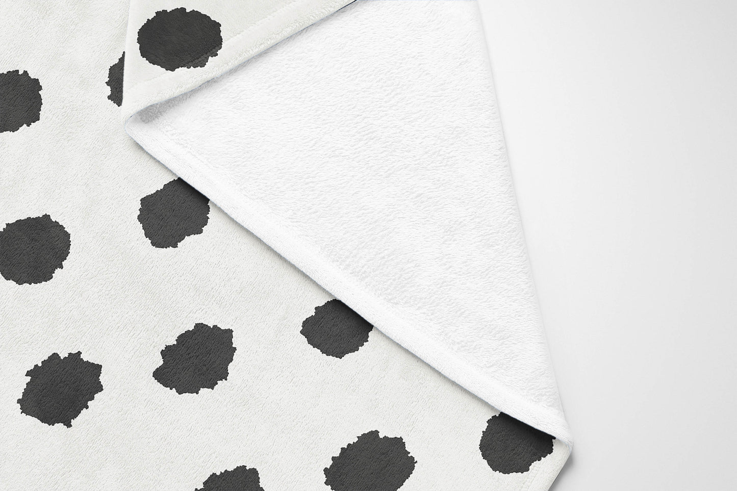 Grunge Dot Velveteen Fleece Blanket