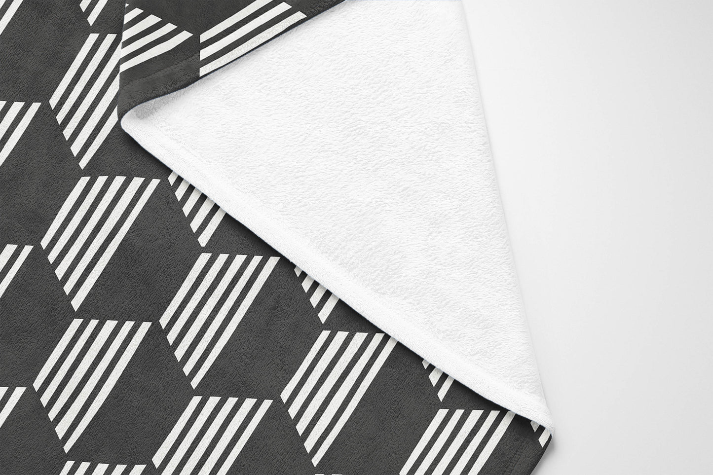Hexaline Velveteen Fleece Blanket