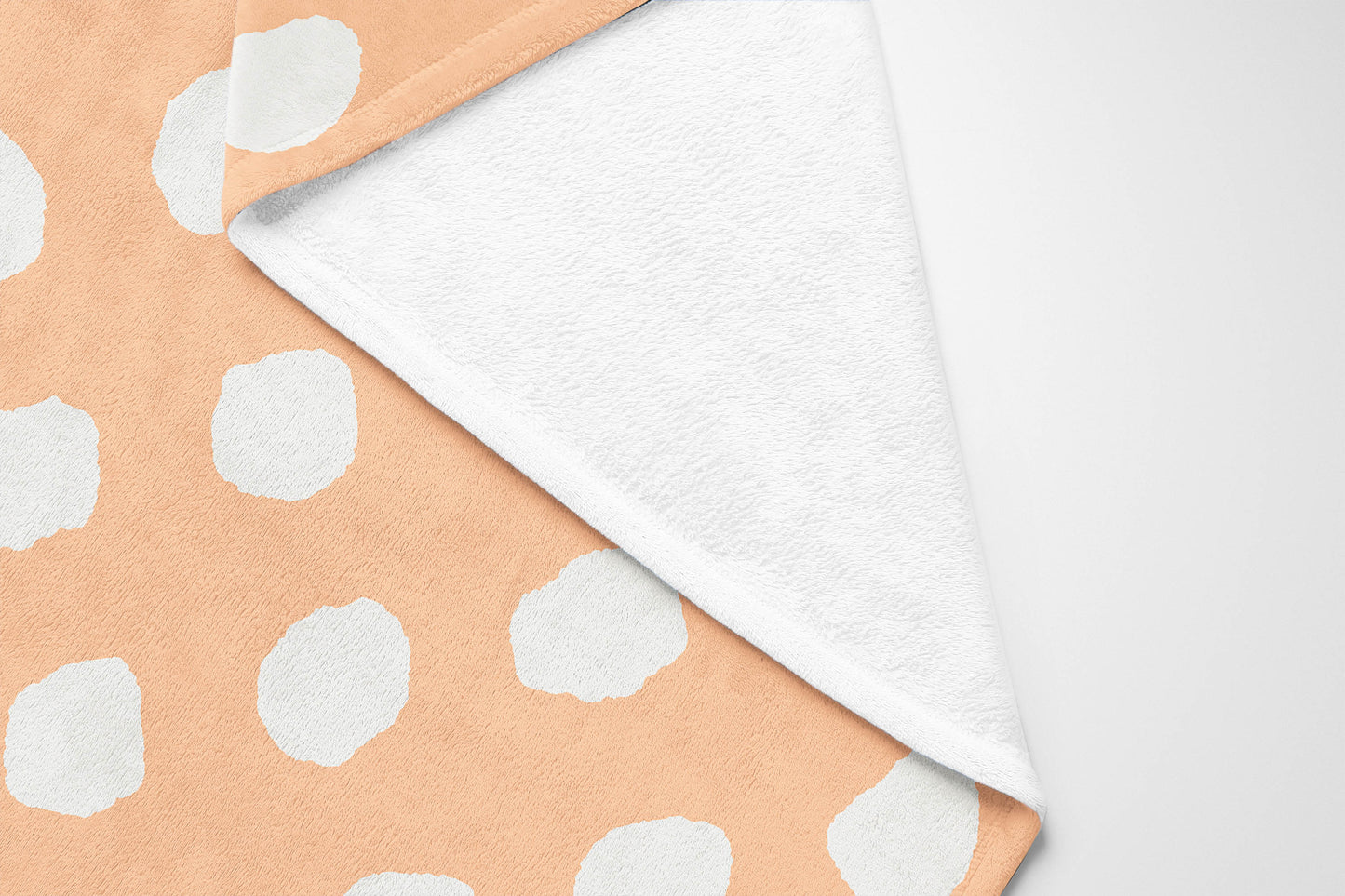 Large Dot Velveteen Fleece Blanket