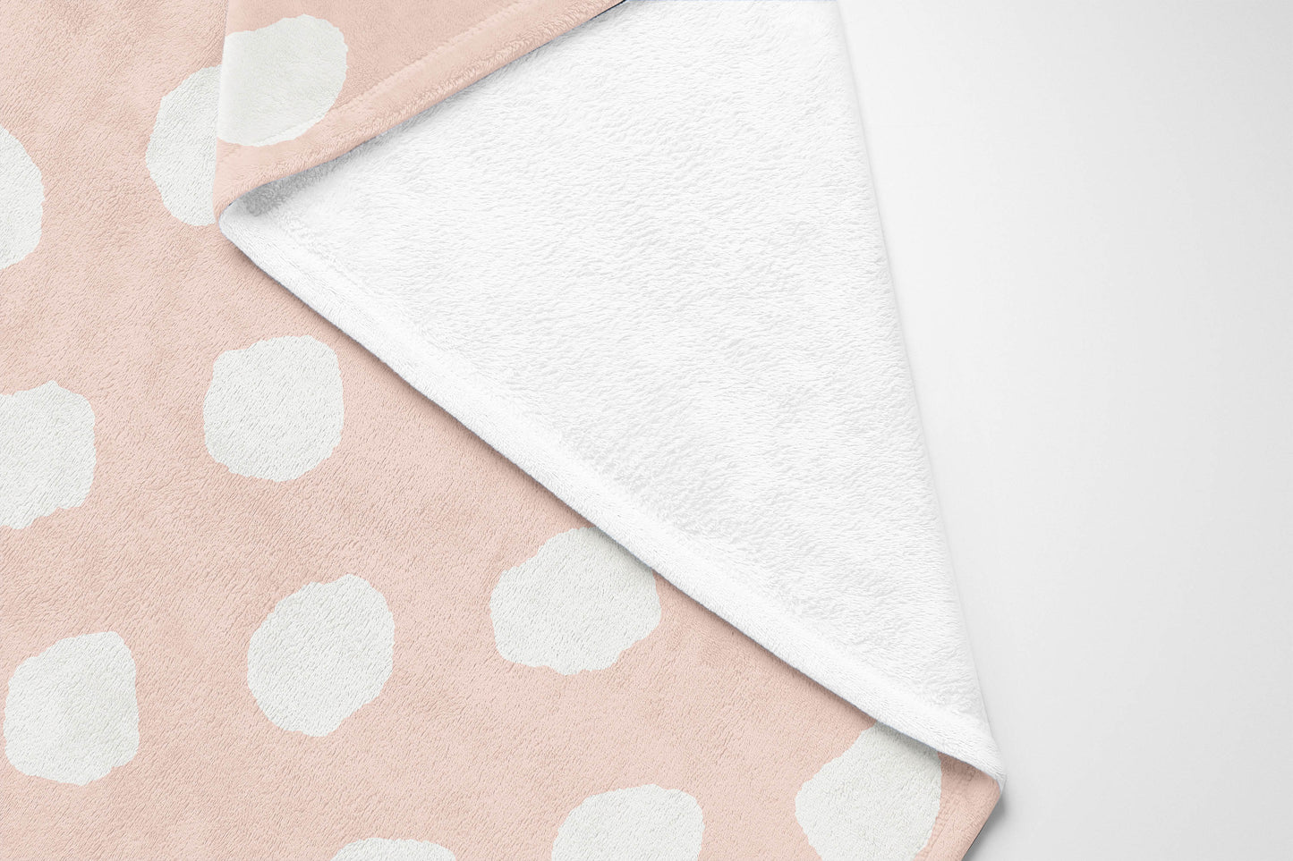 Large Dot Velveteen Fleece Blanket
