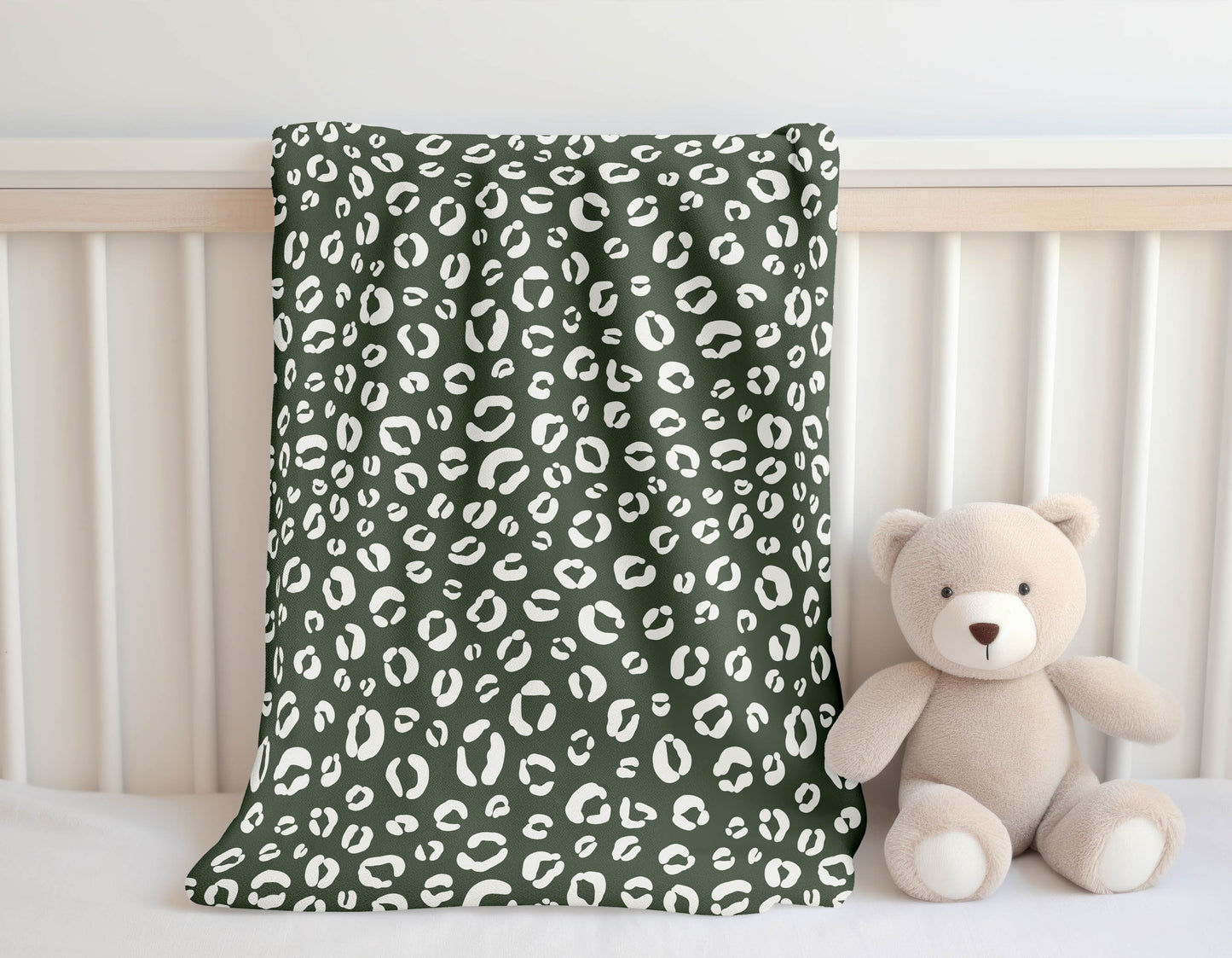 Leopard Play Velveteen Fleece Blanket