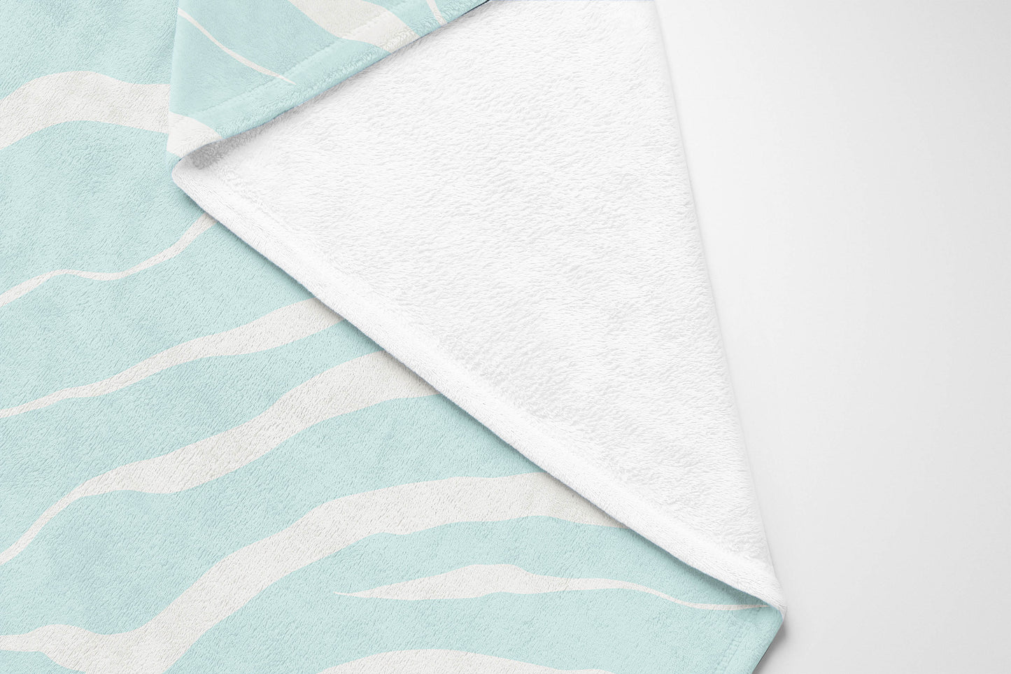 Lush Cracks Velveteen Fleece Blanket