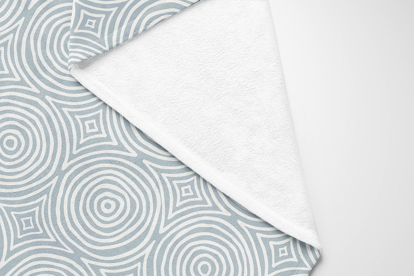 Rolling Circles Velveteen Fleece Blanket