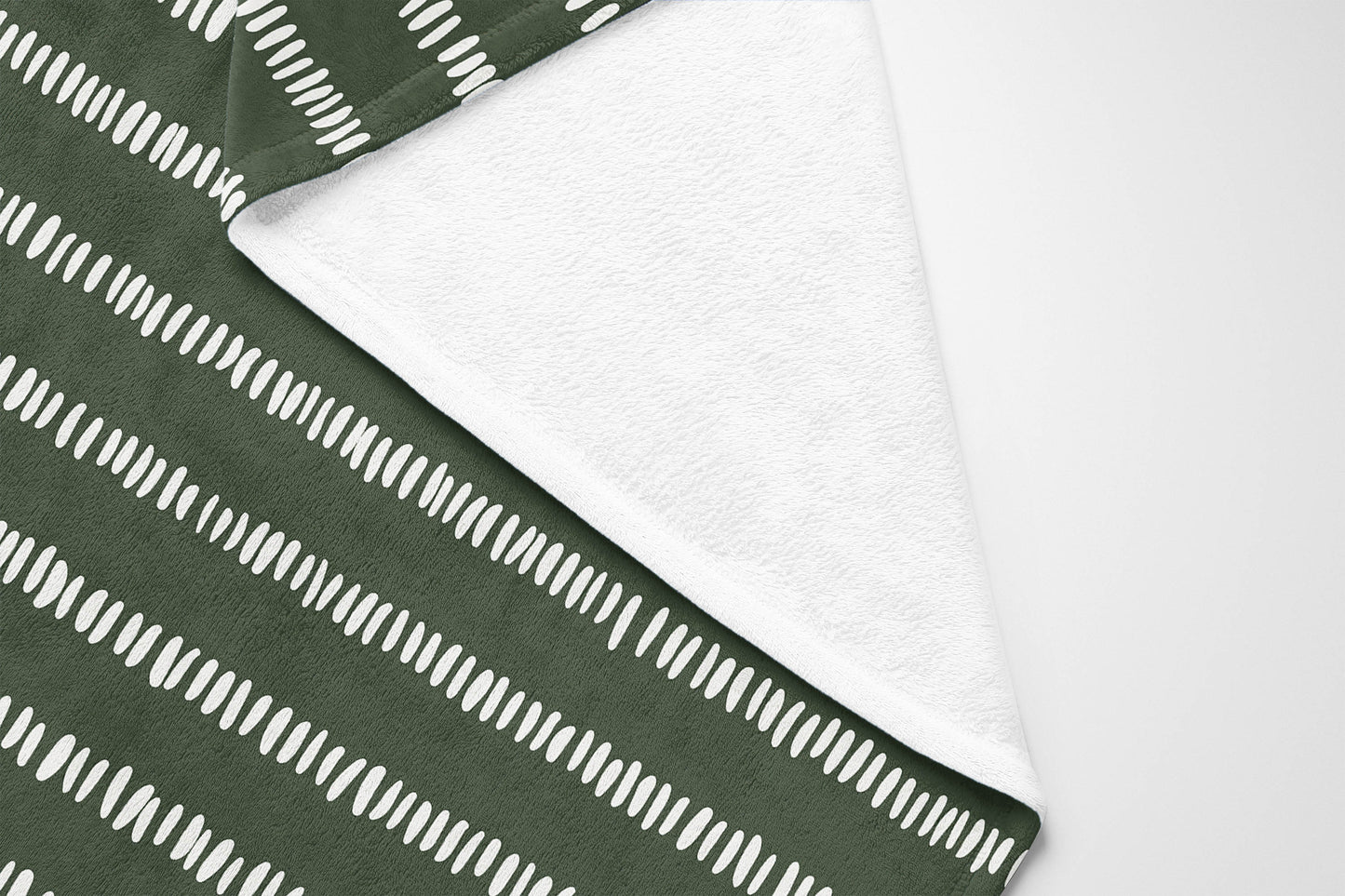 Scatter Row Velveteen Fleece Blanket