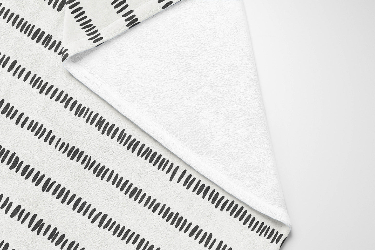 Scatter Row Velveteen Fleece Blanket