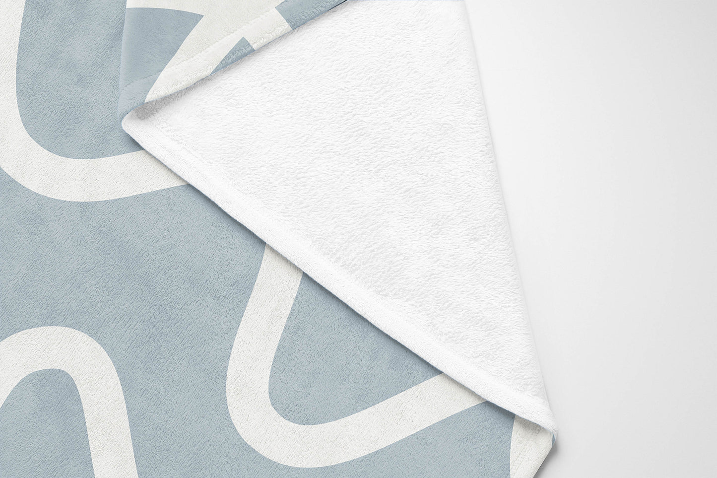 Squig Velveteen Fleece Blanket