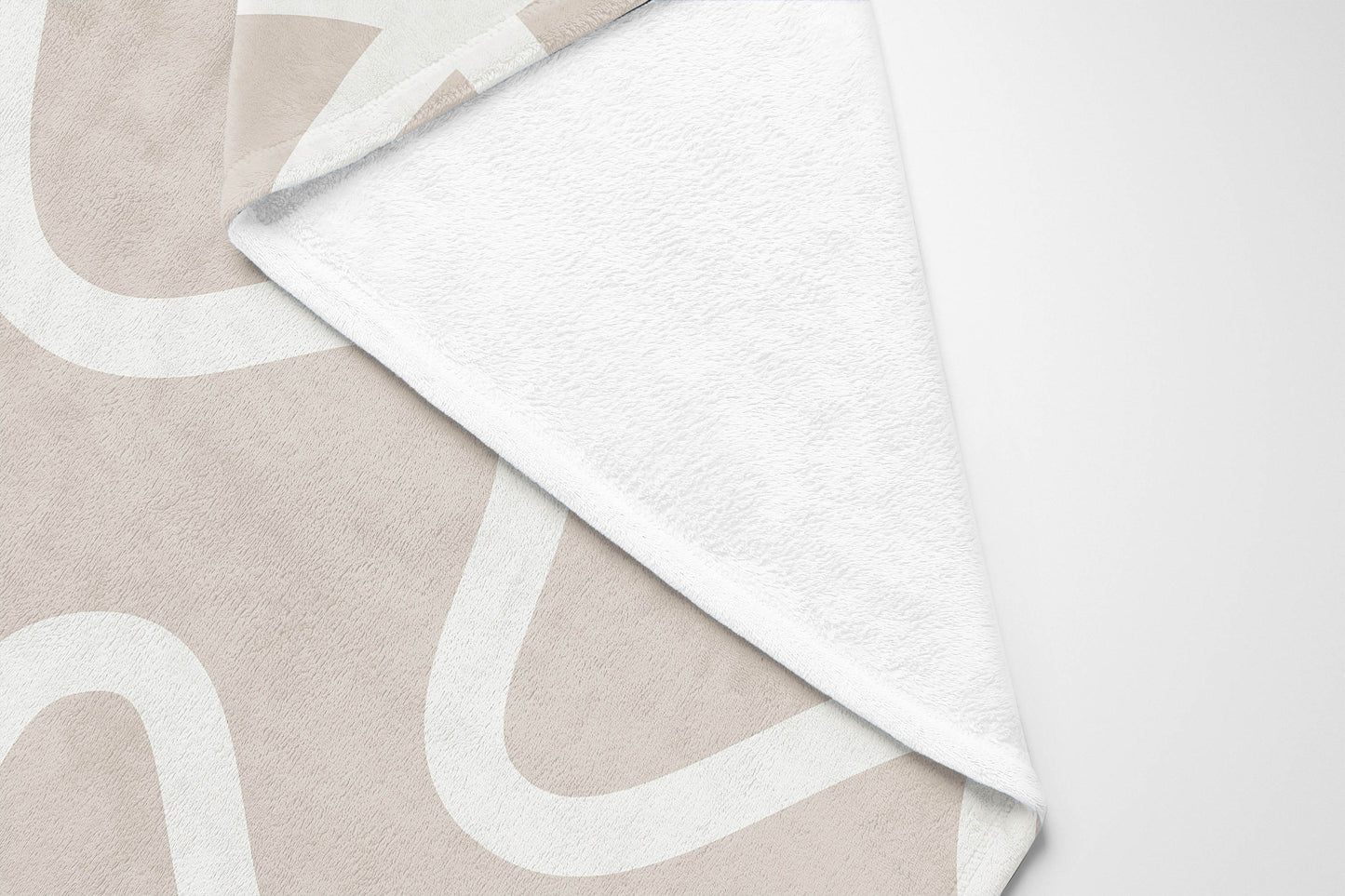 Squig Velveteen Fleece Blanket