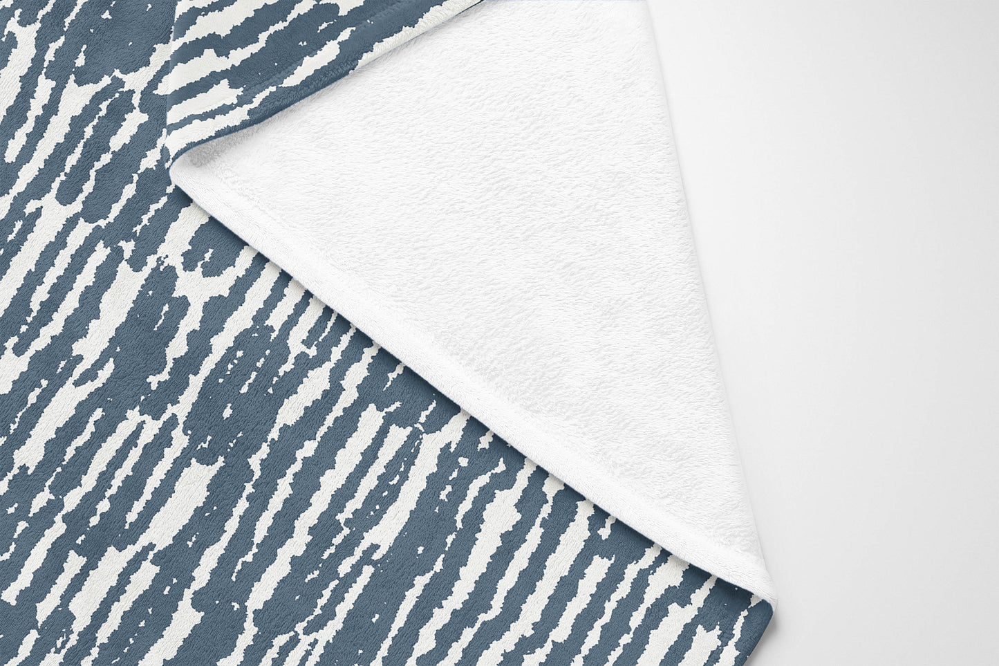 Strands Velveteen Fleece Blanket
