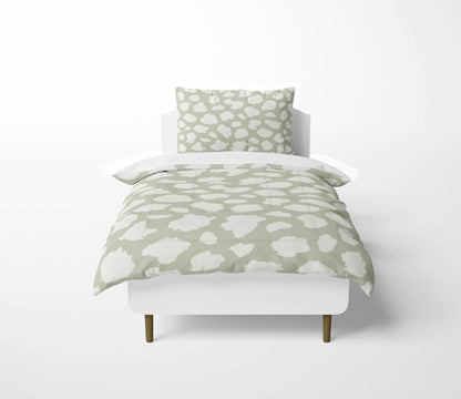 Animal Spot Comforter Set