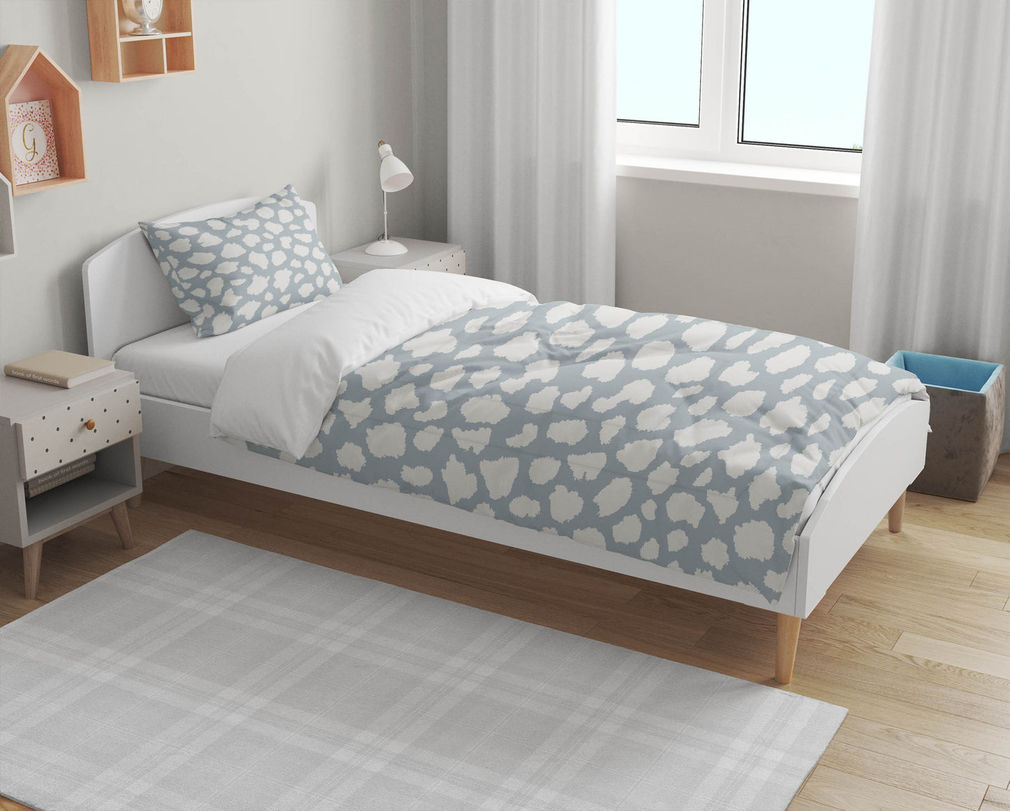 Animal Spot Comforter Set