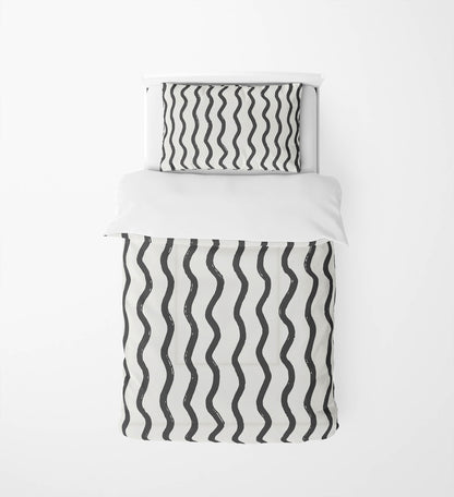 Wiggle Row Comforter Set