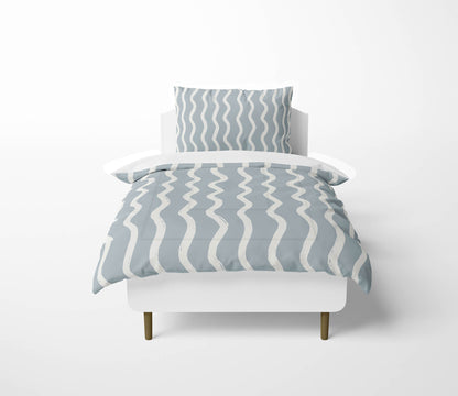 Wiggle Row Comforter Set