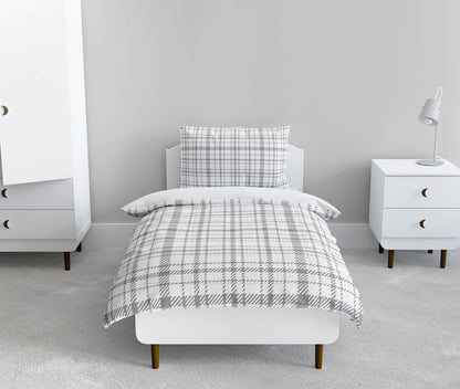 Liz Plaid Comforter Set