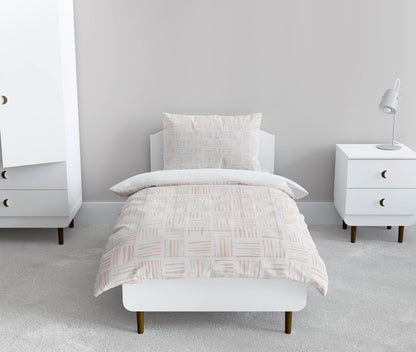 Lash Locked Comforter Set